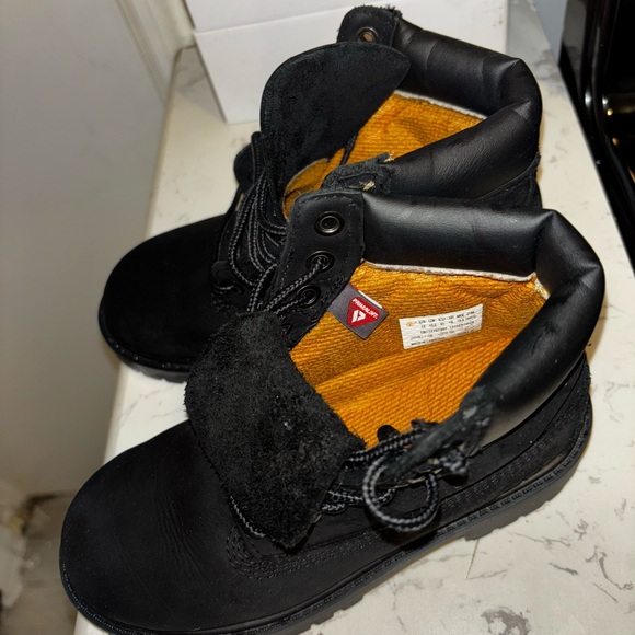 Timberland Kids Black Boots - Picture 1 of 7